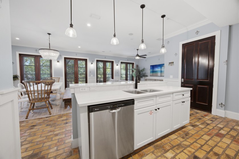 PRICED TO SELL!!! Welcome to this quintessential Baytowne Wharf - photo 10