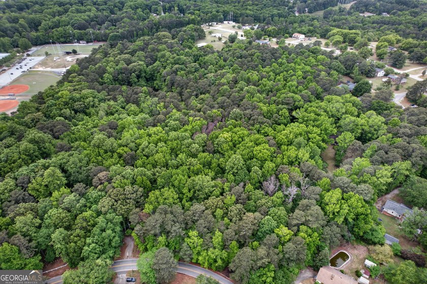 Discover a rare opportunity to own nearly 20 acres of beautiful - photo 2