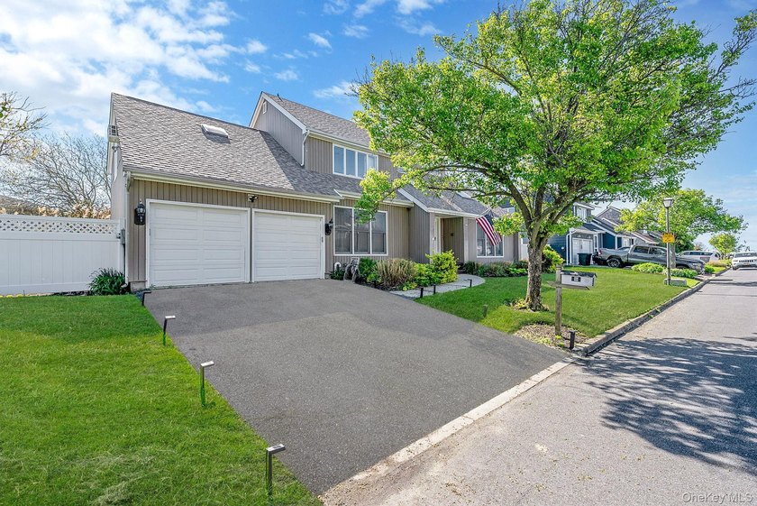 This is a rare opportunity to own a home on Anthony Drive, one - photo 3