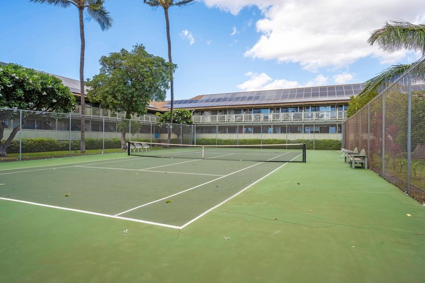 Excellent renovated studio unit located in the sweet spot of - photo 29