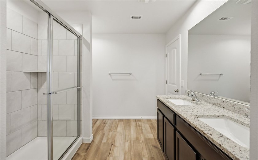 Welcome to 2709 Excelsior Blvd., a beautifully maintained - photo 11