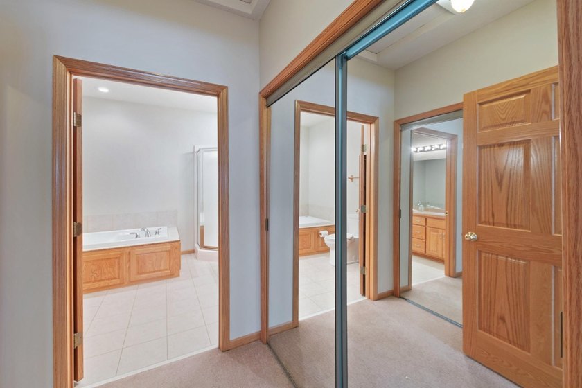Rare opportunity to own these highly desired 55+ one level - photo 16