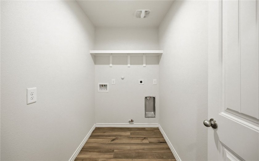 Welcome to 2709 Excelsior Blvd., a beautifully maintained - photo 18