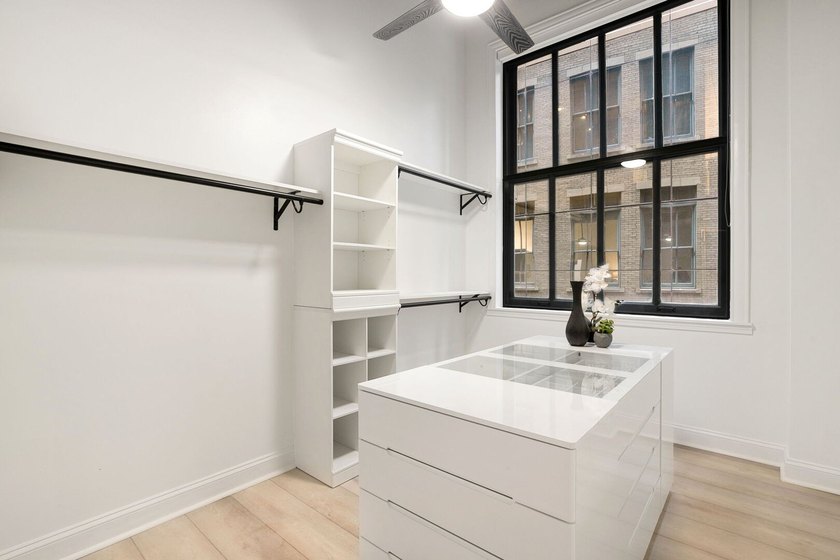 $60K PRICE REDUCTION!!! Perfectly positioned on iconic State - photo 21