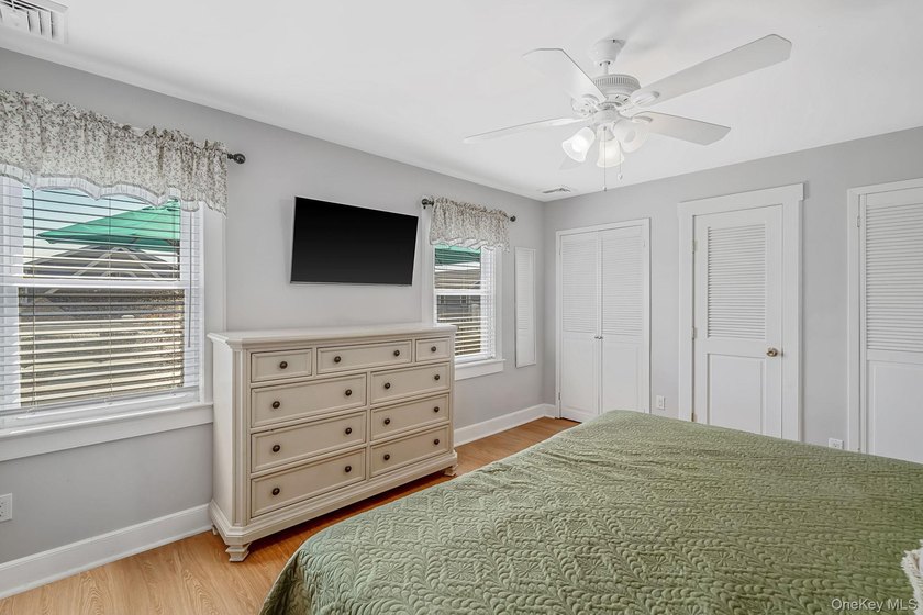Ideally situated between the beach and bay in Long Beach's - photo 25