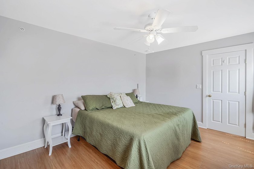 Ideally situated between the beach and bay in Long Beach's - photo 26