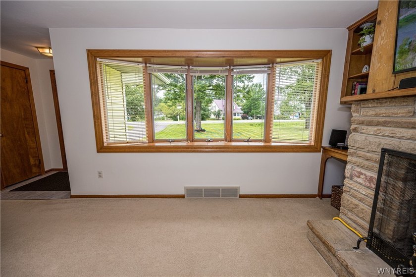 Welcome home to this charming 3-bedroom, 1-bath ranch nestled in - photo 9