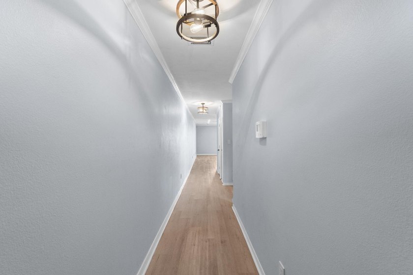 Enjoy waterfront living at the end of desirable Soundside Drive - photo 2