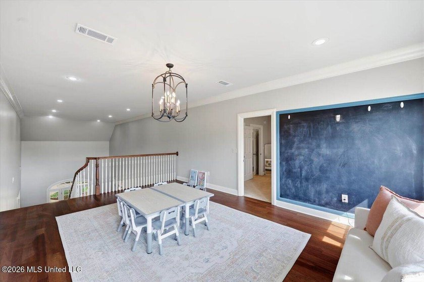 WATERFRONT! Exceptional custom-built lakefront home in Reunion - photo 32