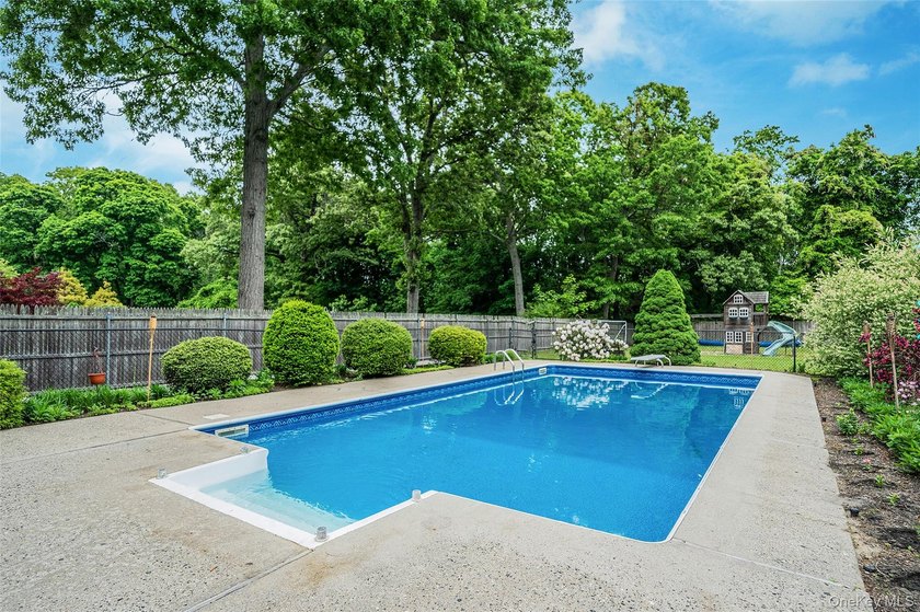 Welcome to this beautiful custom Cape Cod at 1333 Boston Ave - photo 35