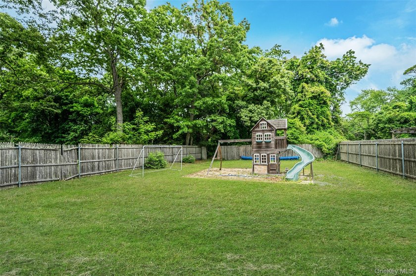 Welcome to this beautiful custom Cape Cod at 1333 Boston Ave - photo 36