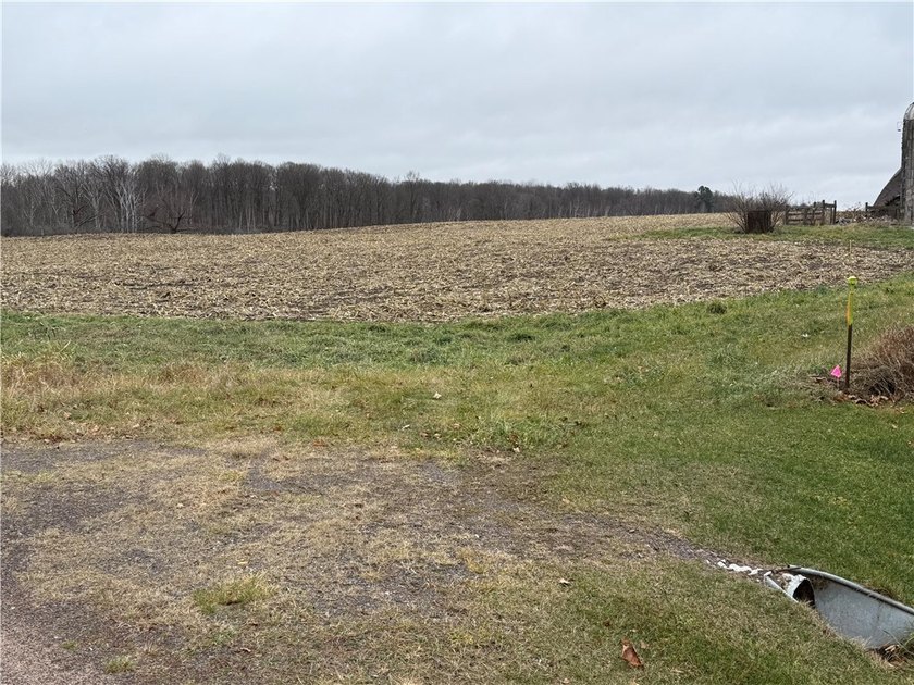 This 3-acre lot, located just minutes from the pristine Long - photo 7