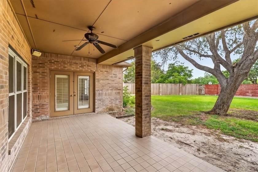 Truly a rare find! Perfectly located in the heart of prestigious - photo 38