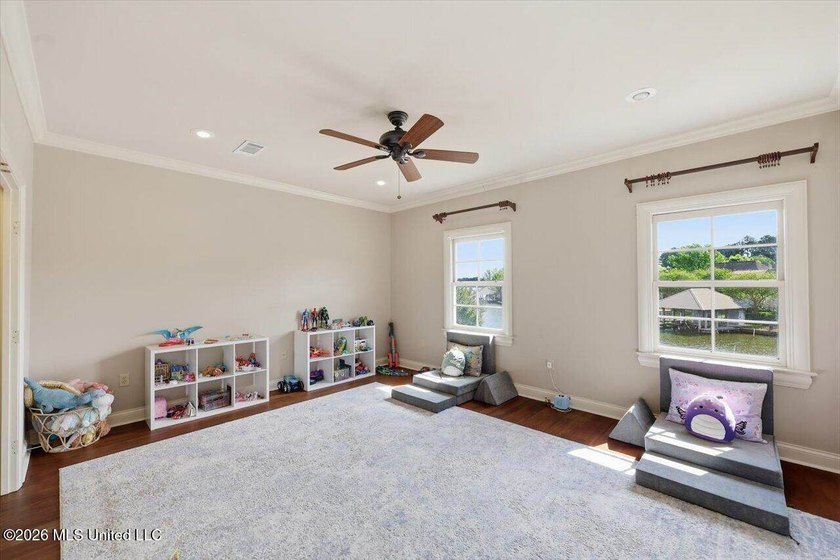 WATERFRONT! Exceptional custom-built lakefront home in Reunion - photo 38