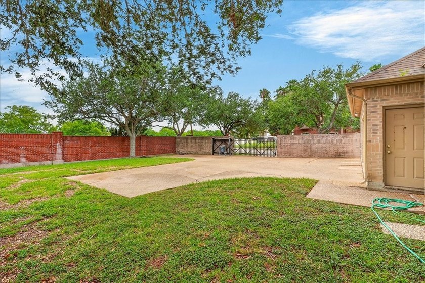 Truly a rare find! Perfectly located in the heart of prestigious - photo 40