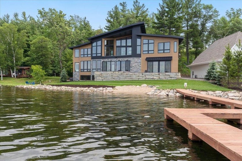 Welcome to Your Stunning New Lake Home on Highly Sought After - photo 20