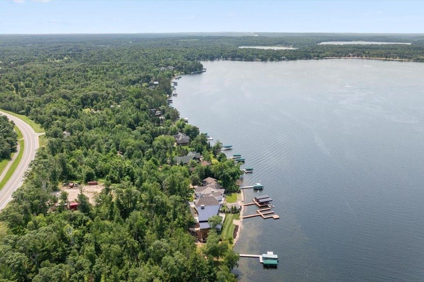 Welcome to Your Stunning New Lake Home on Highly Sought After - photo 21