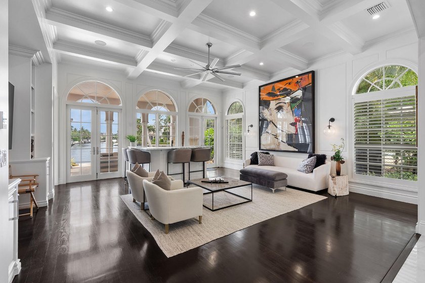 Nestled along the widest canal in Royal Palm Yacht &amp; Country - photo 26