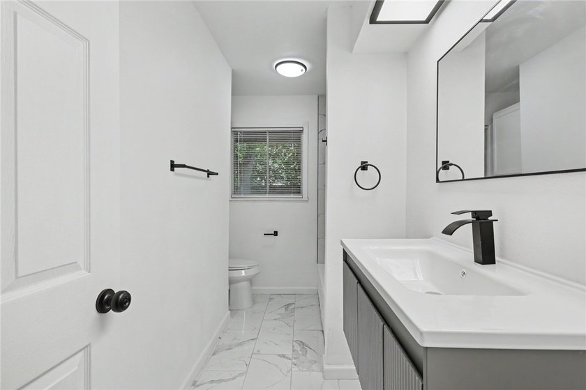 Welcome to 4329 Marie, where modern design meets timeless - photo 11
