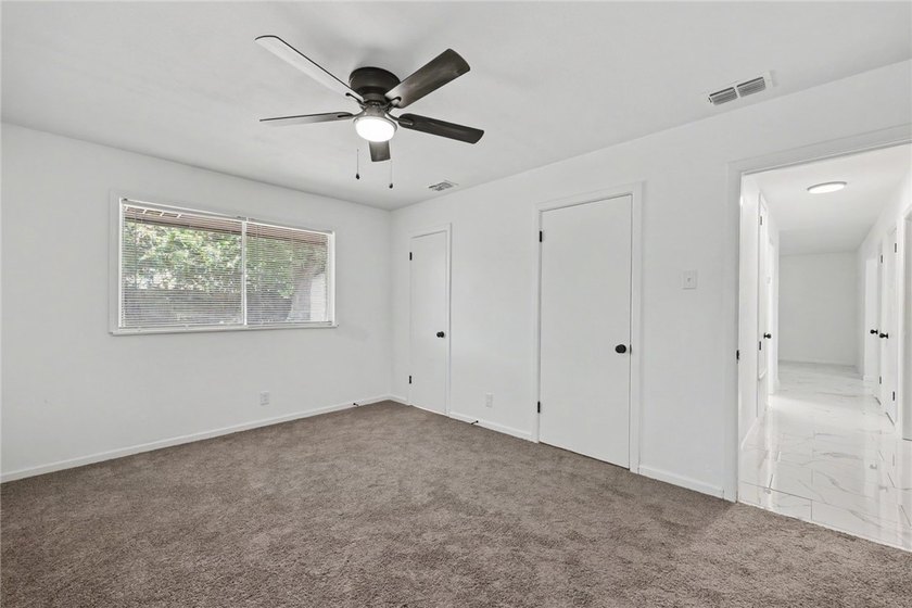 Welcome to 4329 Marie, where modern design meets timeless - photo 16