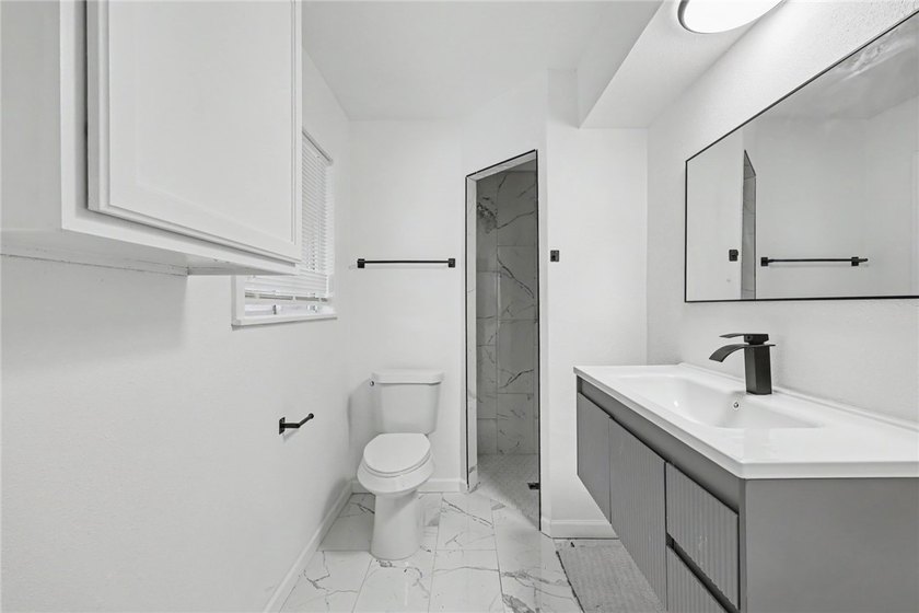 Welcome to 4329 Marie, where modern design meets timeless - photo 18