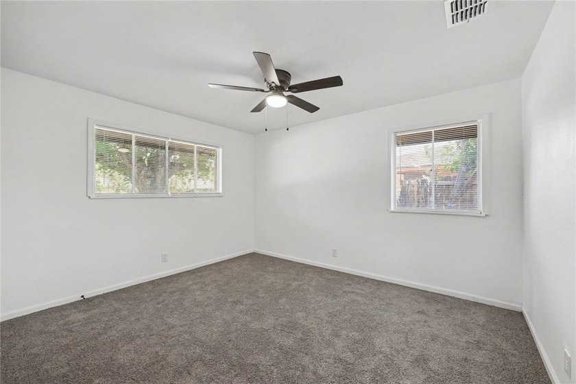 Welcome to 4329 Marie, where modern design meets timeless - photo 21