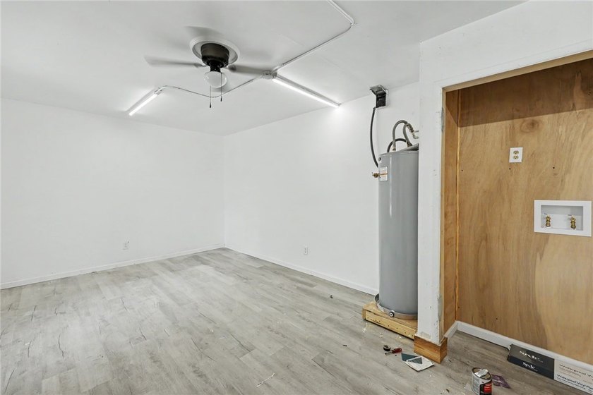 Welcome to 4329 Marie, where modern design meets timeless - photo 25