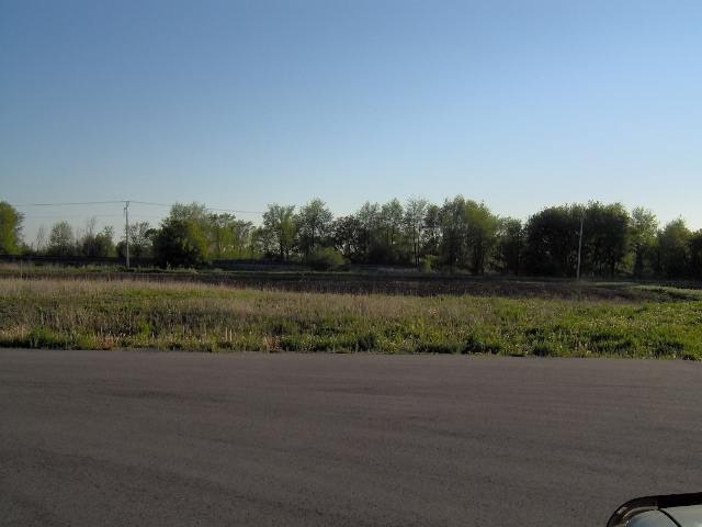 Seller will consider holding a land contract for qualified Buyer - photo 3