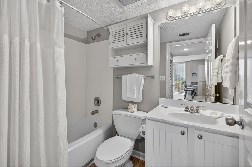 Let it be SUNSHINE - PRICED TO SELL! This beautifully maintained - photo 14