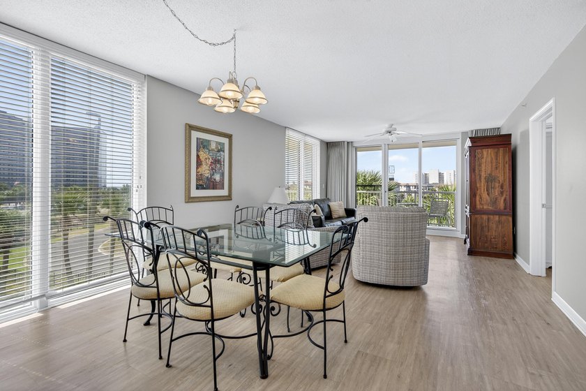 Let it be SUNSHINE - PRICED TO SELL! This beautifully maintained - photo 17