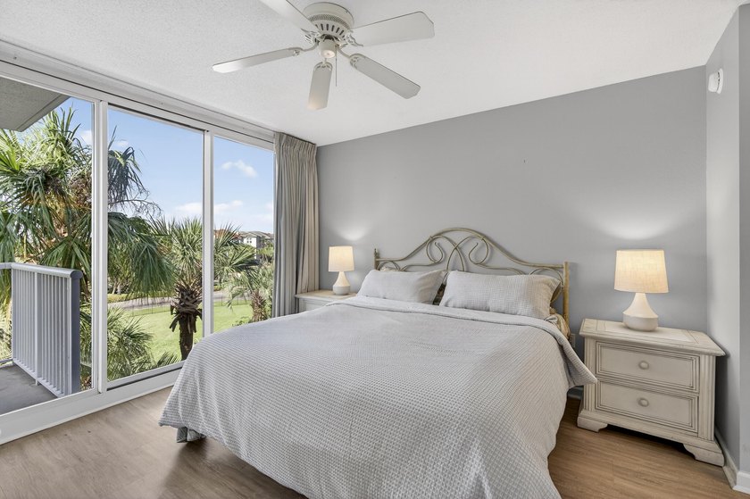 Let it be SUNSHINE - PRICED TO SELL! This beautifully maintained - photo 22