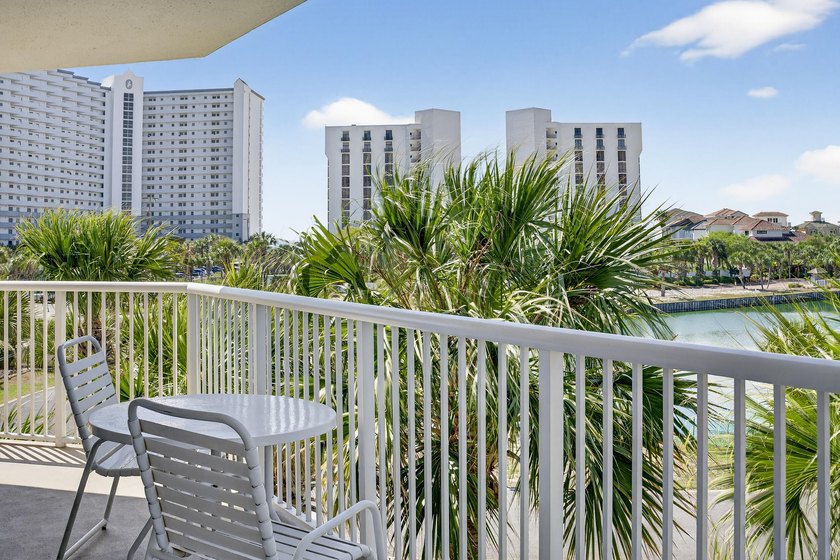 Let it be SUNSHINE - PRICED TO SELL! This beautifully maintained - photo 27