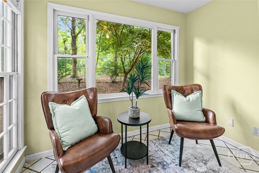 Welcome to 1010 Sharon Place, a charming 3-bedroom, 2-bath ranch - photo 11