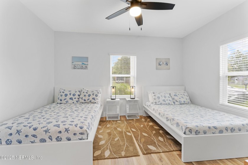 Step into this beautifully crafted new construction home - photo 17