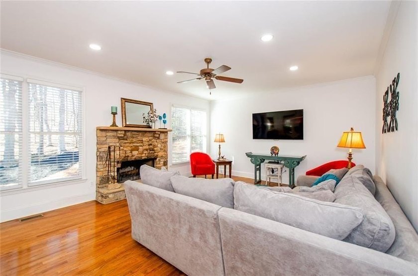 Amazing pricing in the Pallisades @ Harmony on The Lakes! This - photo 17