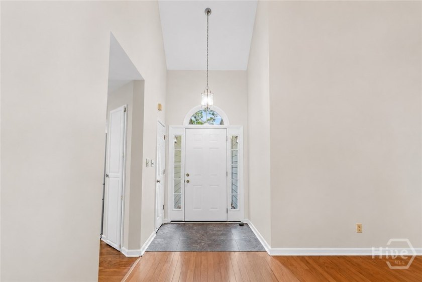 Welcome to 1010 Sharon Place, a charming 3-bedroom, 2-bath ranch - photo 28