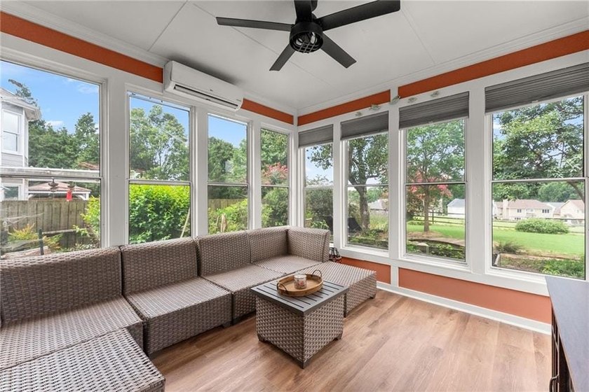 Welcome to your new home, perfectly situated on the 15th fairway - photo 38