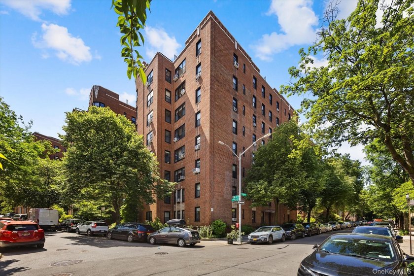 Sweet Renovated One Bedroom on Tree-lined Street - Park Terrace - photo 16
