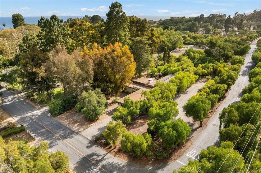 Perched in the highly sought after Portuguese Bend community of - photo 42