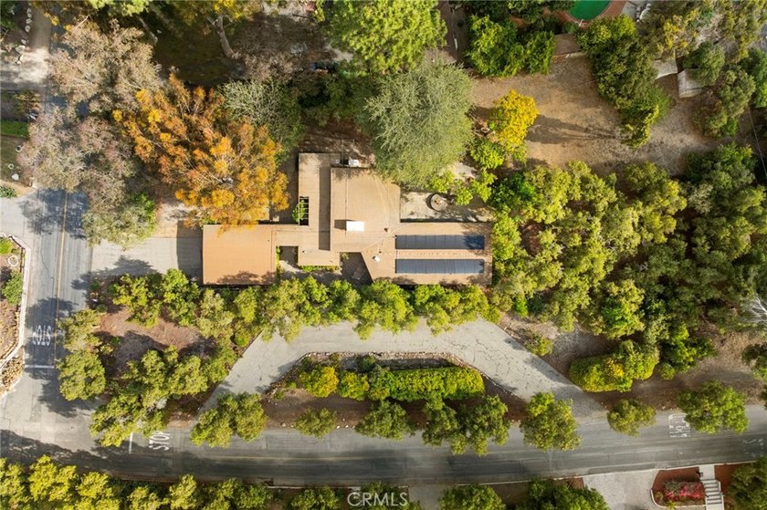 Perched in the highly sought after Portuguese Bend community of - photo 44