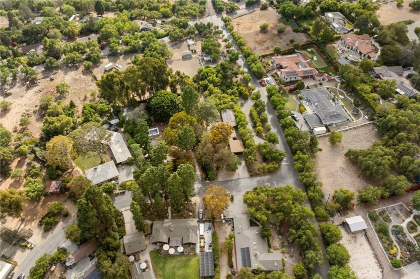 Perched in the highly sought after Portuguese Bend community of - photo 48