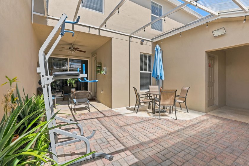 Welcome to this three-bedroom, 2.5-bathroom residence provides - photo 37