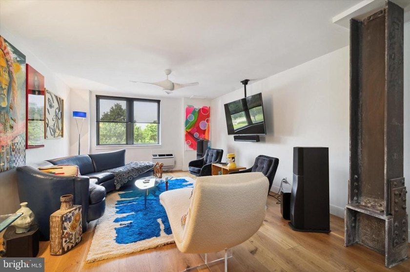 DEEDED GARAGE PARKING IS AVAILABLE FOR AN ADDITIONAL $50,000 - photo 6