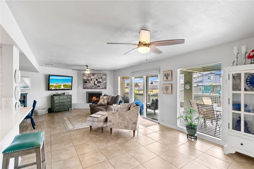Priced to sell! Experience waterfront living in this beautifully - photo 11