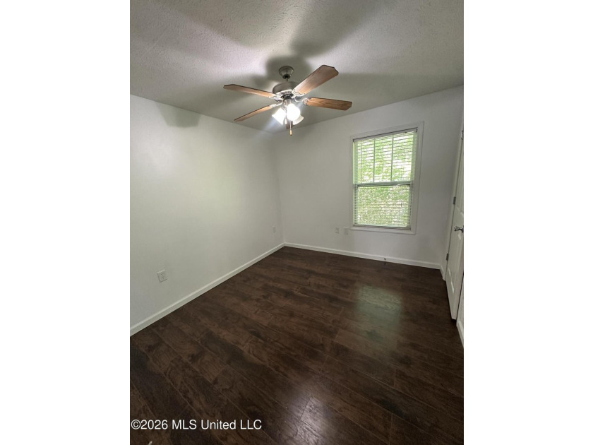 Welcome home to this cozy 3 bedroom, 1 bath property featuring a - photo 12