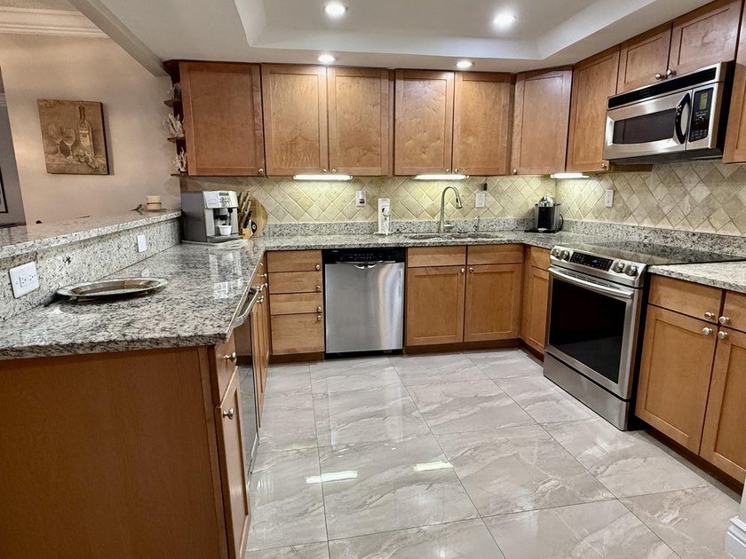 Located on the famous Galt Ocean Mile this 2BD/2BA waterfront - photo 15