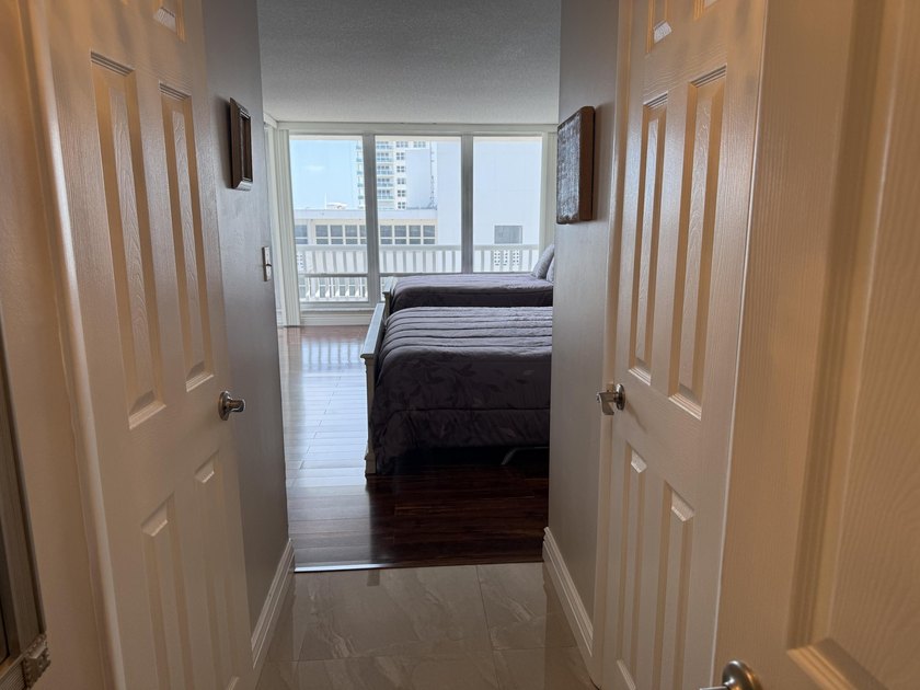 Located on the famous Galt Ocean Mile this 2BD/2BA waterfront - photo 29