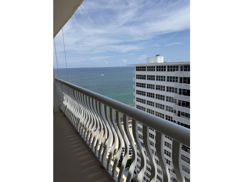Located on the famous Galt Ocean Mile this 2BD/2BA waterfront - photo 34