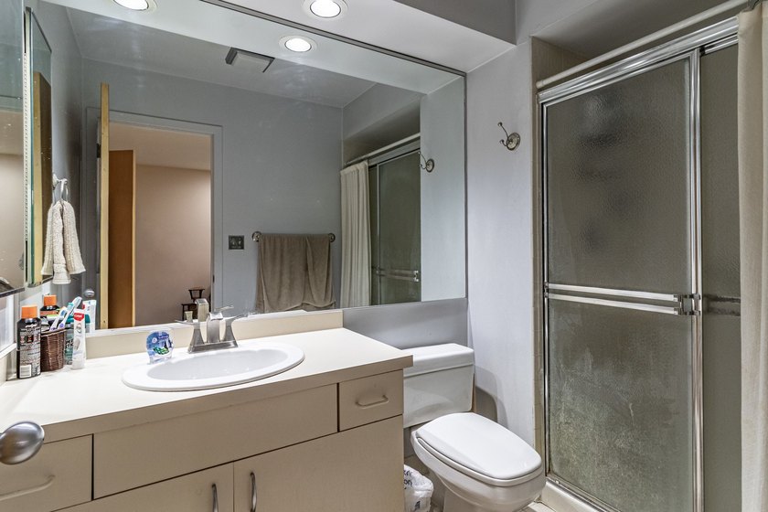 Welcome to this absolutely charming 2-bedroom, 2.1-bath townhome - photo 22