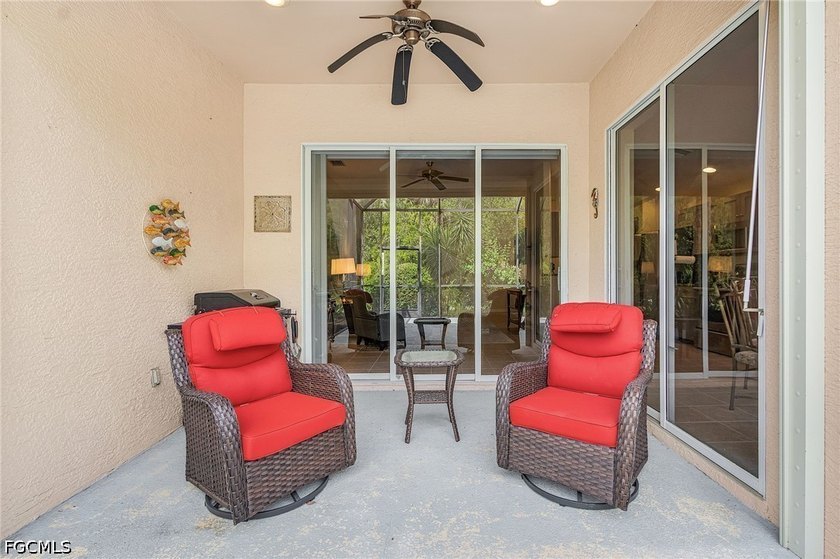 Move-in ready and beautifully furnished home in desirable - photo 24